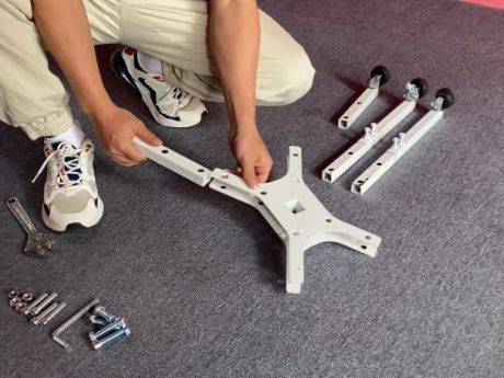 Installation des pieds du kit de suspension